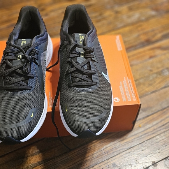 New Nike Quest 5 Men Run Size 12 - Picture 3 of 6